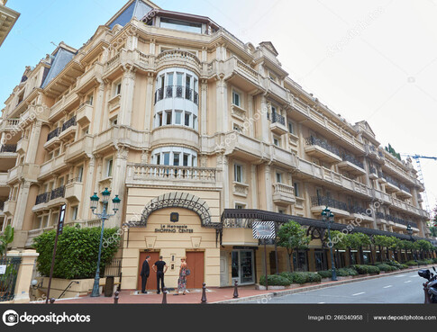 CARRE D'OR - LE METROPOLE - Droit au Bail