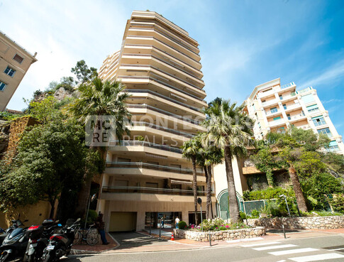 QUARTIER MONEGHETTI - LES LIGURES - CAVE